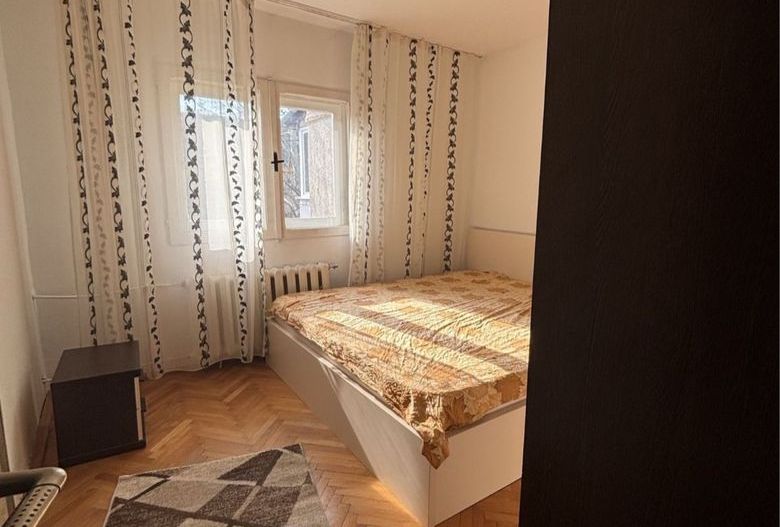Apartament 2 camere Soarelui decomandat - Poză 2