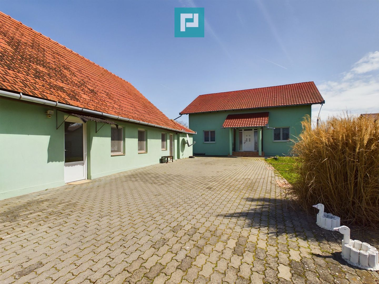 Casă în Semlac - Poză 1