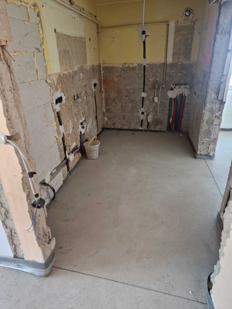 BRASADAS vinde ap 3 cam etaj 4/10 pe Calea Traian. - Poză 5