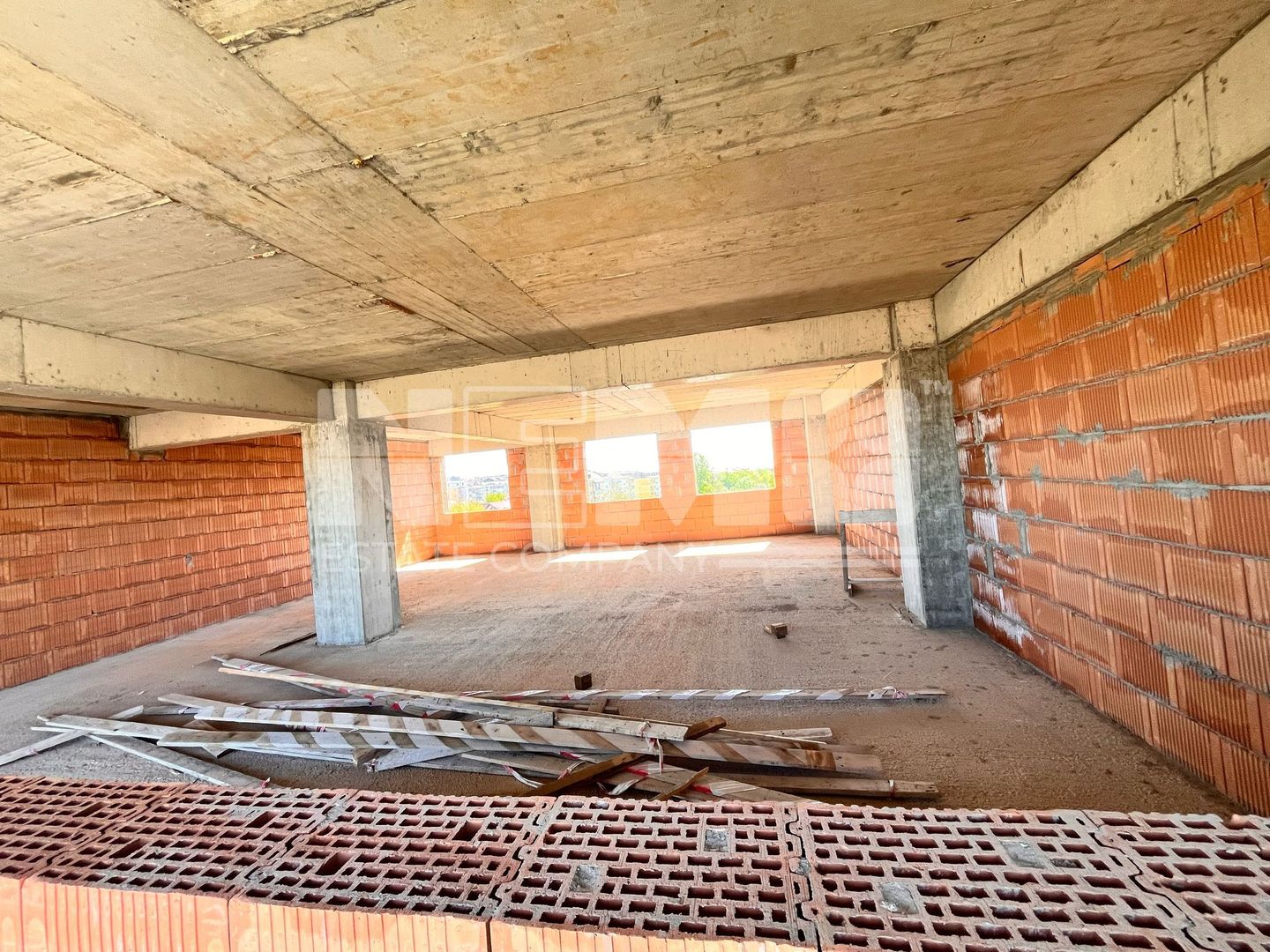 Ap.  cu 2-3 camere in bloc nou I Suceava/Burdujeni I 1600Euro/Mp - Poză 2