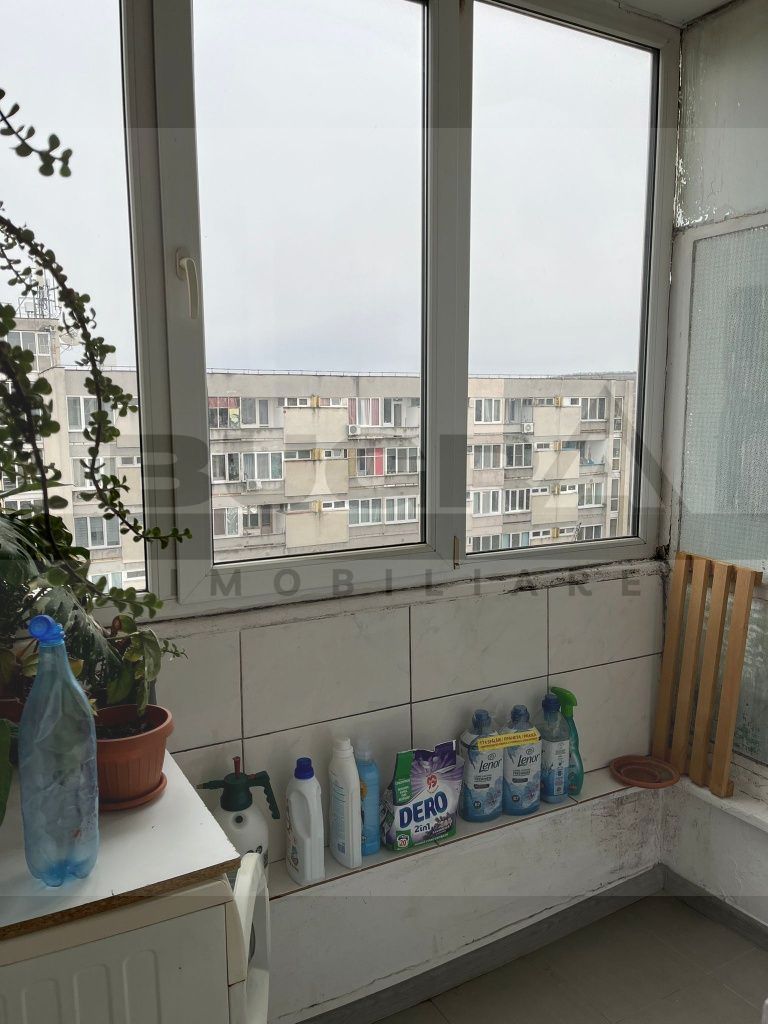 Garsoniera 28 mp, balcon, zona Detunata - Poză 6