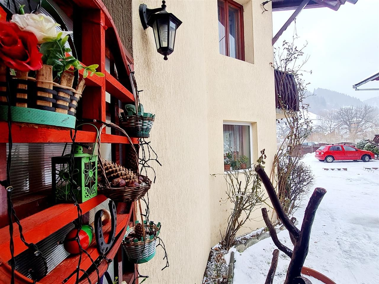 Pensiune in decor fermecator, loc de istorie si legenda, Moieciu de Jos, Bran - Poză 13