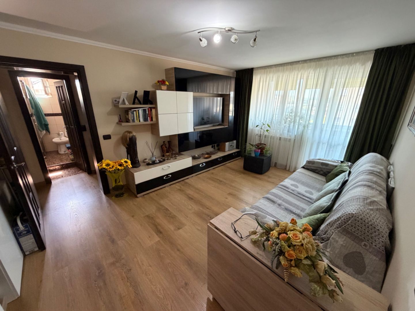 Apartament 2 camere, etaj 3 - Cugir - Poză 6