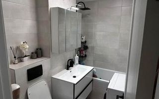 Apartament cu 2 camere, balcon închis, parcare, zona Parcul Poligon. - Poză 4
