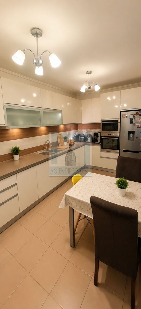 Apartament 2 camere , 2 bai, 94 m utili- zona Tractorul/Isaran - Poză 2
