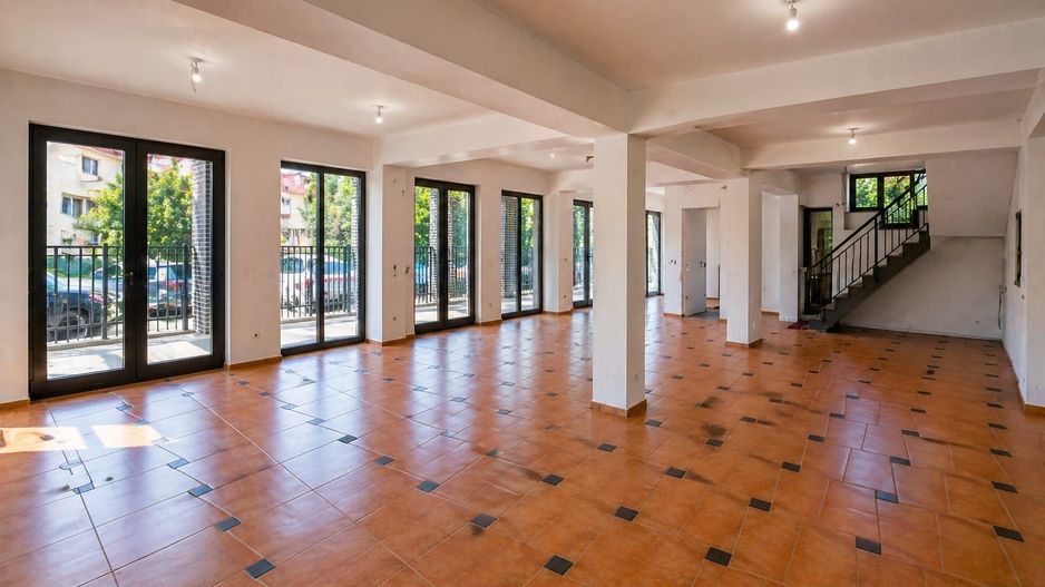 CLĂDIRE NOUĂ PREMIUM | 576 MPU,BIROURI,CLINICA,AIRBNB - Poză 4