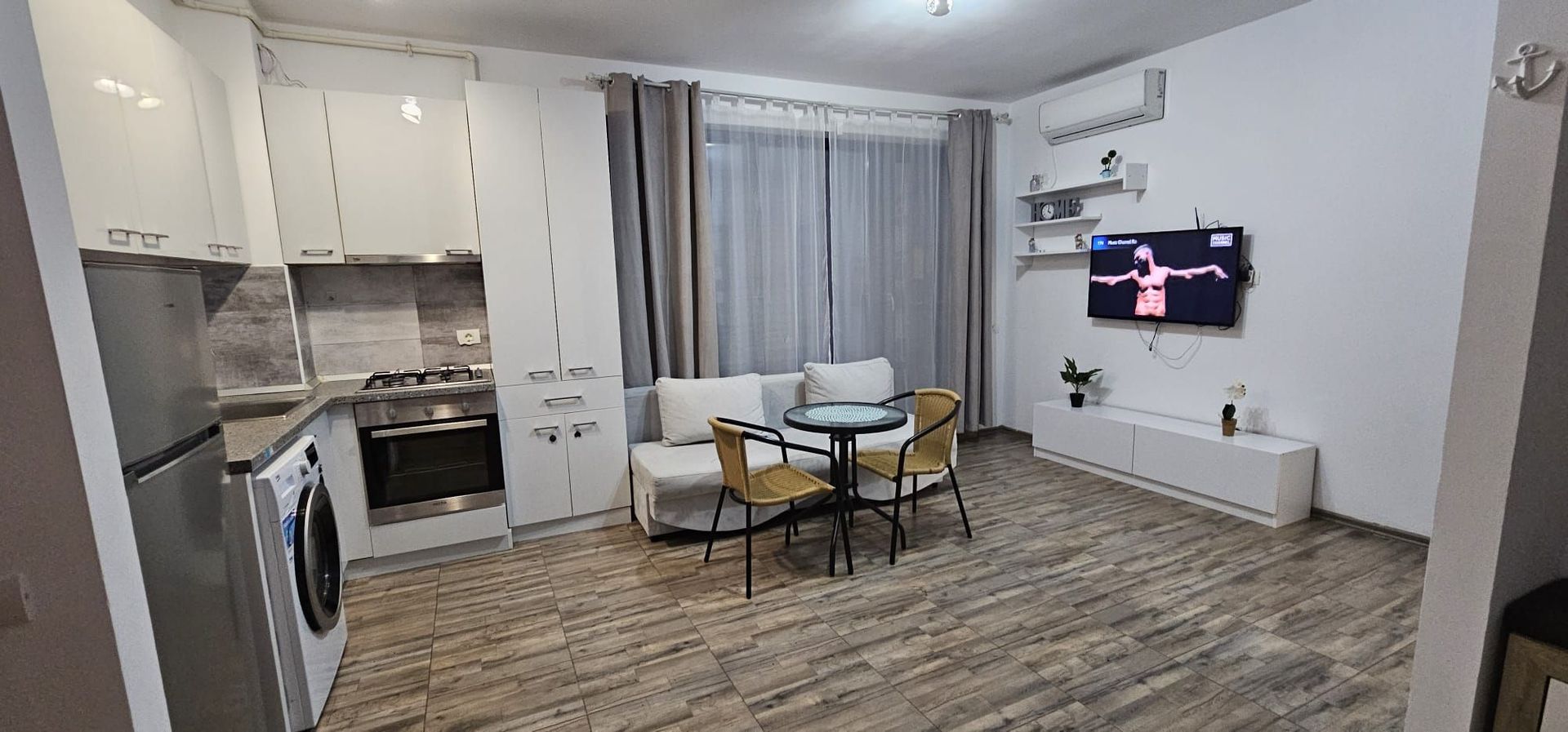 De vânzare apartament 2 camere – la doar 200 m de mare, Mamaia - Poză 6