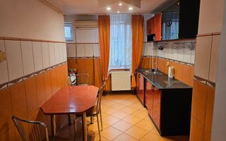 Apartament 2 camere, decomandat, etaj 1 – Victoriei, zona Albina - Poză 1