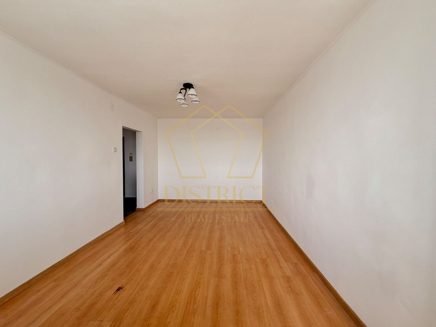 Apartament decomandat cu 3 camere | Calea Sagului - Poză 3