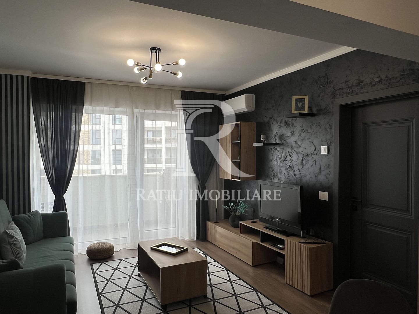 Apartament Premium cu 2 camere | Parcare Supraterana | Nufarul | Oradea - Poză 1