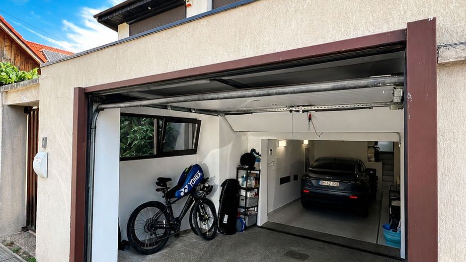 Vila cu 6 camere 4 bai, zona Spitalul Judetean, cu spa, garaj, beci - Poză 16