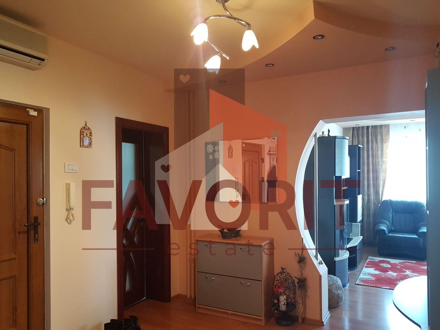 3 camere decomandat | mobilat | zona centrala | 2 bai | etaj 3 | boxa subsol - Poză 8