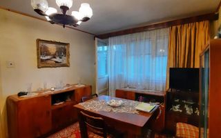 Apartament 3 camere, semidecomandat, central, Campina - Poză 1