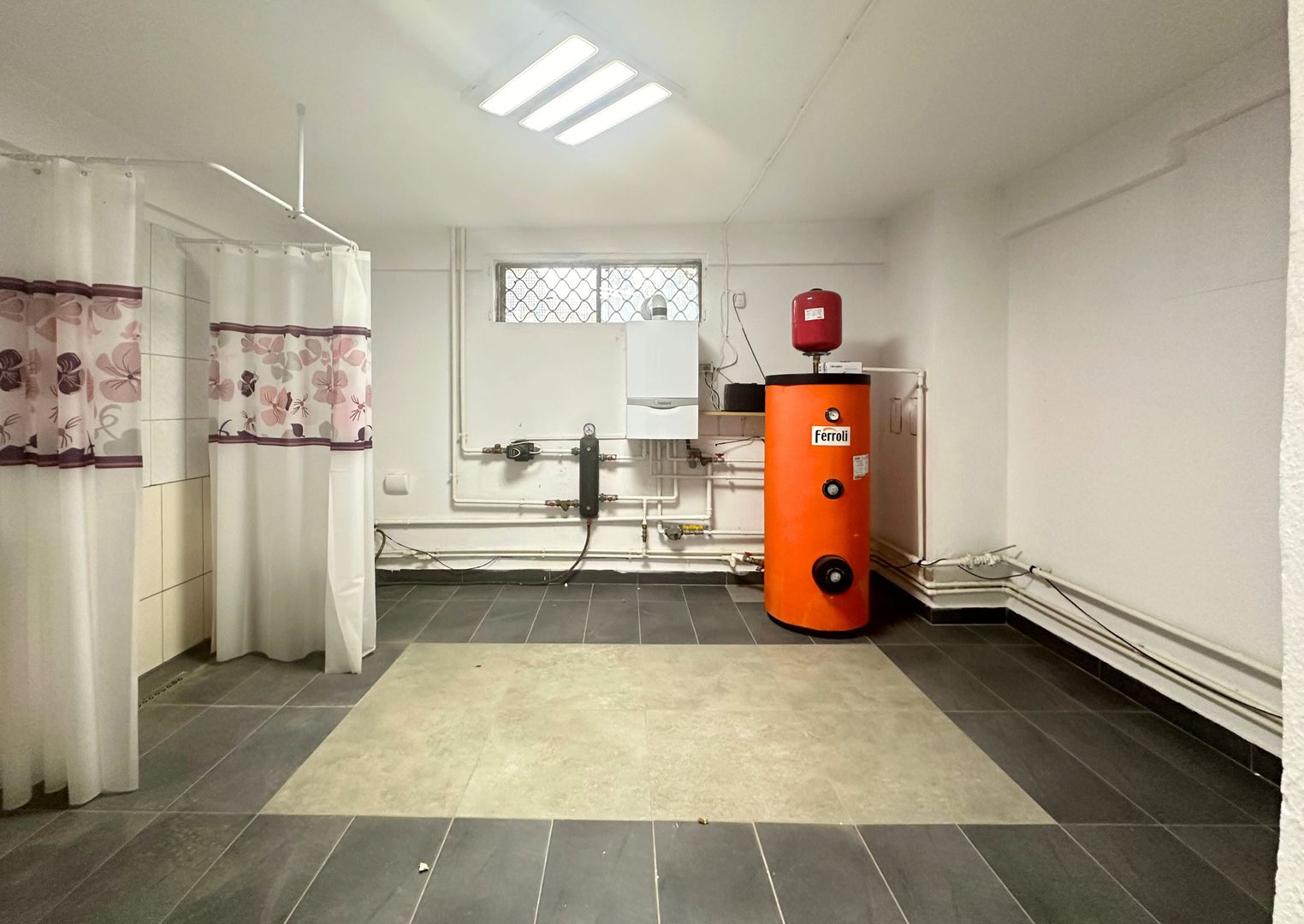 Oferim spre închiriere o proprietate de excepție zona Sisesti - Poză 23