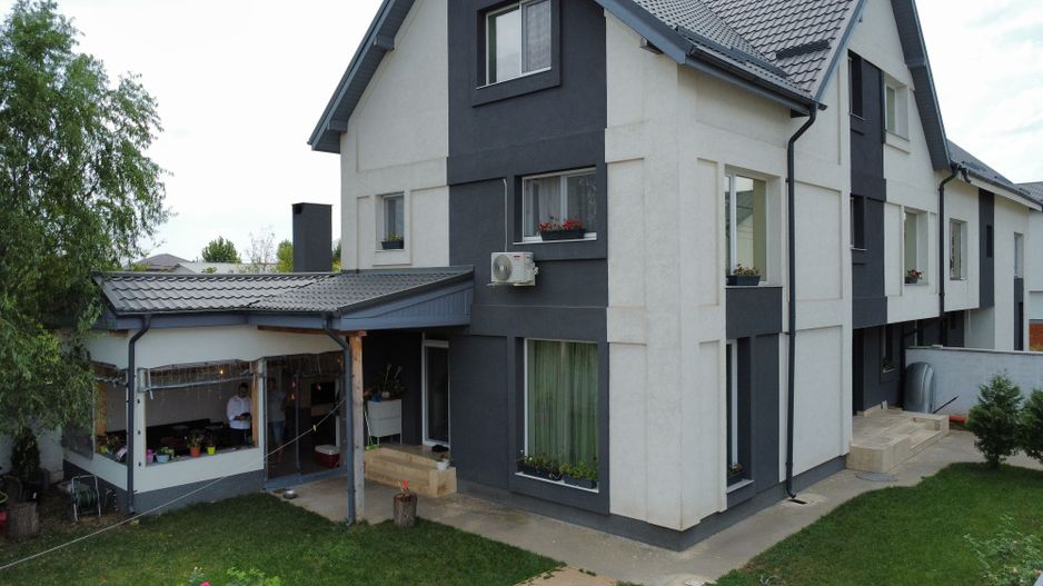 Vila lux cu curte - Mogosoaia (COMISION ZERO) - Poză 12