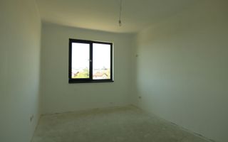 Ap.2 camere, 61 mp + teren 52 mp + parcare, Militari, metrou Păcii, zonă de vile - Poză 2