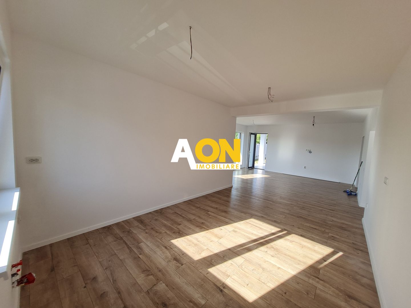 Casa 3 Camere, 132mp, Teren 480 mp, Toate Utilitatile, Zona Micesti - Poză 7