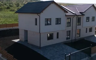 Duplex Premium de vânzare | La intrare în Chinteni - Poză 31