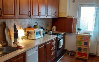 Apartament cu 3 camere / Zona N.Titulescu - Poză 1