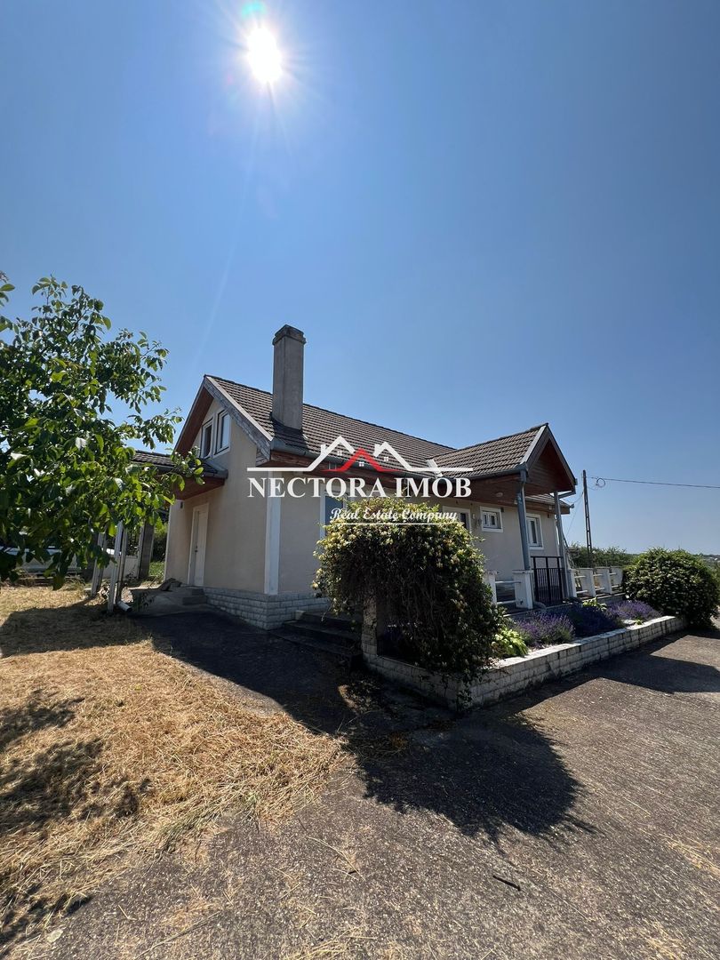 EXCLUSIVITATE-Casa 170 mp cu teren 1350 mp,Zona DEALURI Str. Izvorului - Poză 2