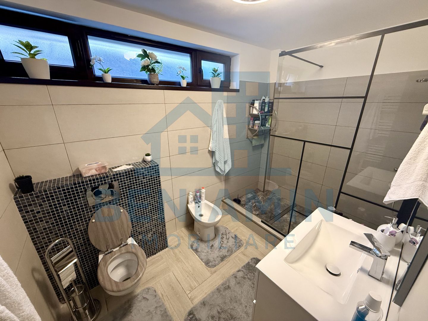 3 camere - 92mp - 2017 -mobilat -utilat - centrala - Gradina Botanica - Poză 7