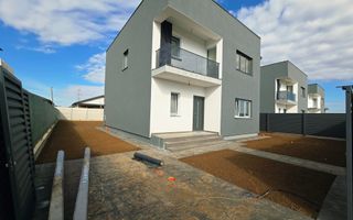 Vila individuala-5 camere-200m de autobuz-pod cu placa de beton - Poză 7