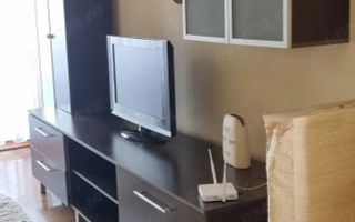 Inchiriez apartament cu 3 camere in Tudor, modificat si amenajat complet mobilat. - Poză 1