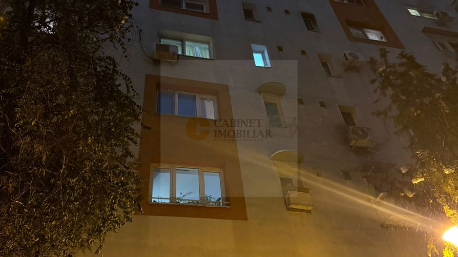 Garsoniera | Victoriei | Bloc 1974 | Creditabil - Poză 11