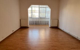 Apartament 4 camere de vânzare – Micro 5/1 | Etaj 1 | 80 mp - Poză 1