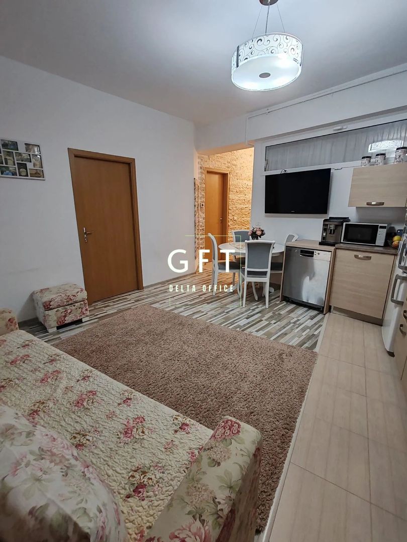 Apartament de vânzare, 3 camere, zona C R Vivu - Bistrita - Poză 1
