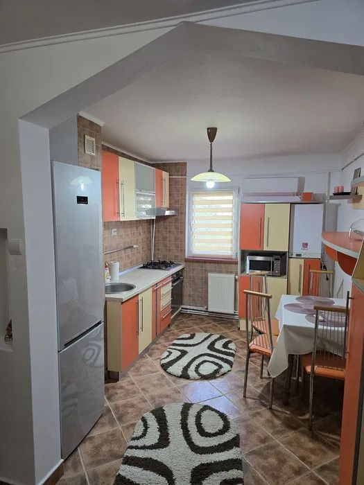 Aapratemt 3 camere decomandat- et.2- 400euro-Dacia - Poză 5