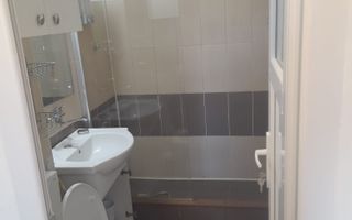 🏠 Apartament de închiriat – 2 camere, complet mobilat, zona Podu ros - Poză 7