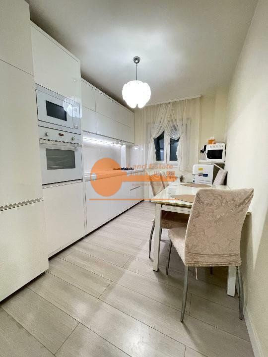 Vanzare 3 camere Brancoveanu ( loc parcare si 2 statii de metrou ) NEGOCIABIL - Poză 6