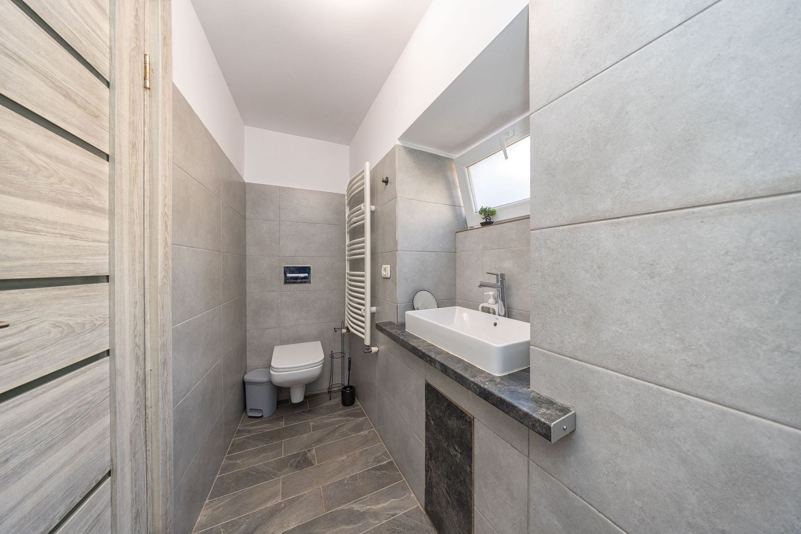 Garsonieră de vânzare–Centrul Istoric Brașov | Ideală regim hotelier - Poză 9