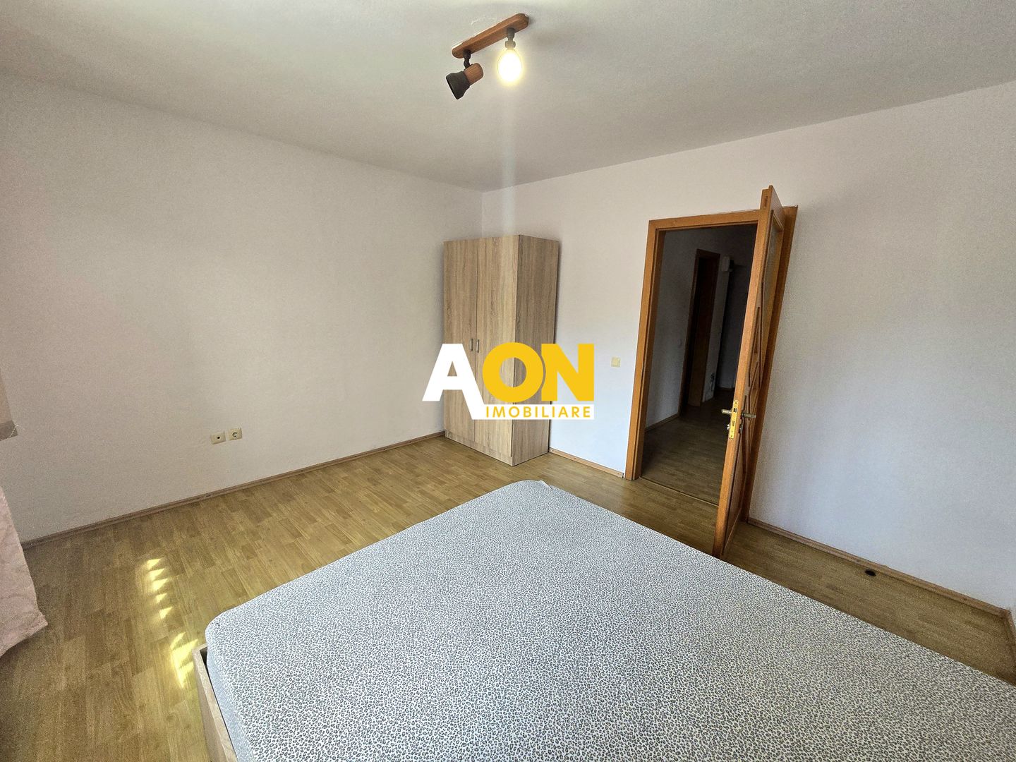Apartament 3 camere, 2 bai, 2 balcoane, et.1, ultracentral, 88 mp util - Poză 7
