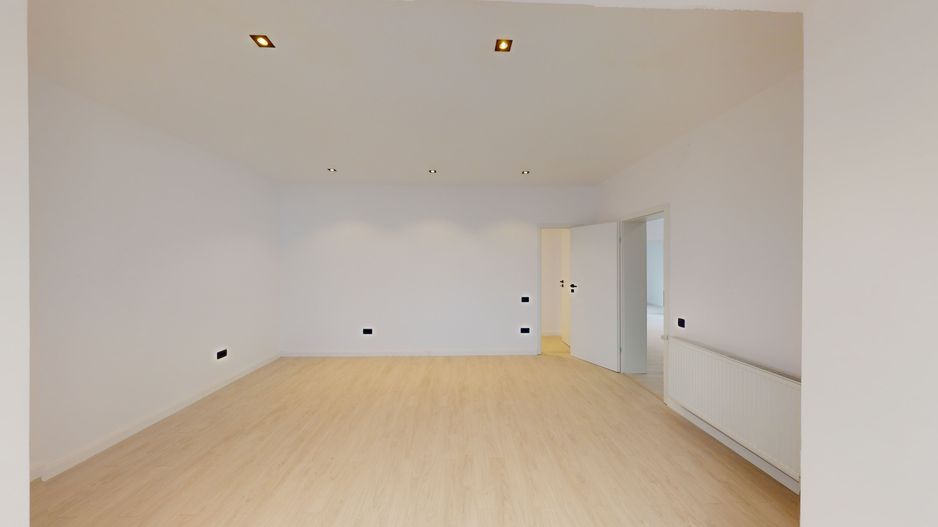 Apartament in vila zona centrala - Poză 16