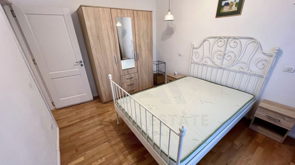Apartament modern 54 mp utili 2 balcoane si parcare Calea Surii Mici - Poză 9