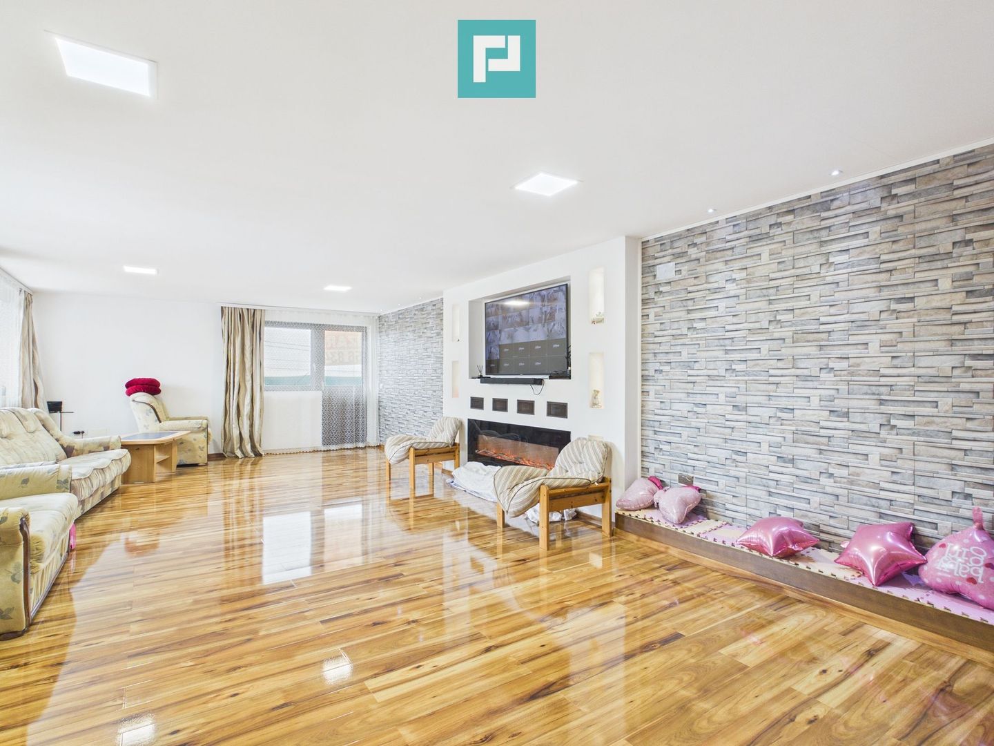 Casa plus spatiu comercial Dudestii Noi - Poză 13