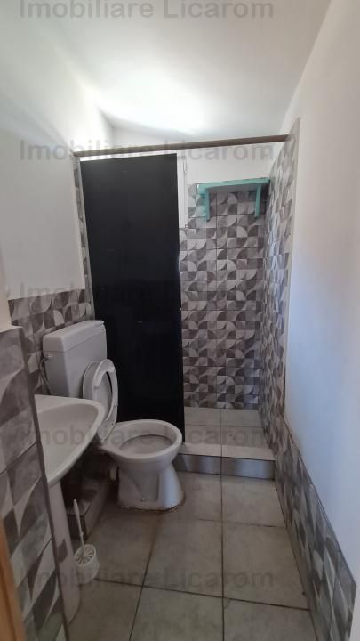 Proprietate in Cristian cu trei constructii+o fundatie,450000euro - Poză 15