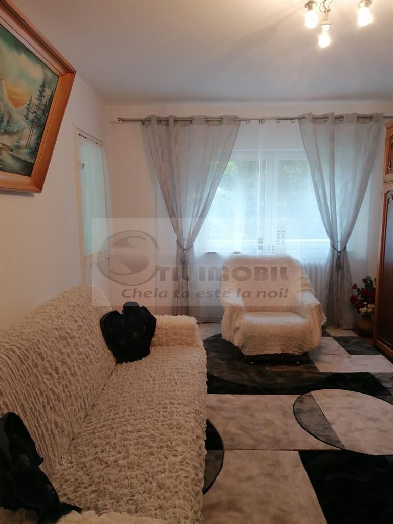 Apartament 2 camere - Zona Nicolina  -  449 Euro - Poză 1