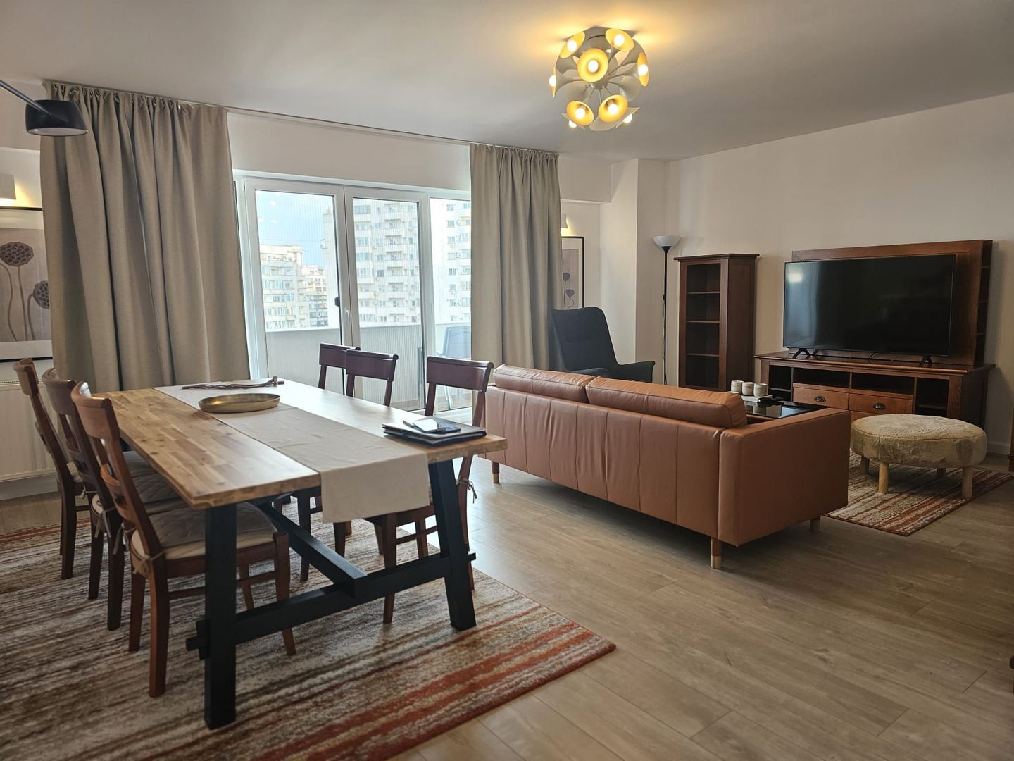 Apartament 3 camere mobilat , Zona Rond Alba Iulia - Poză 3