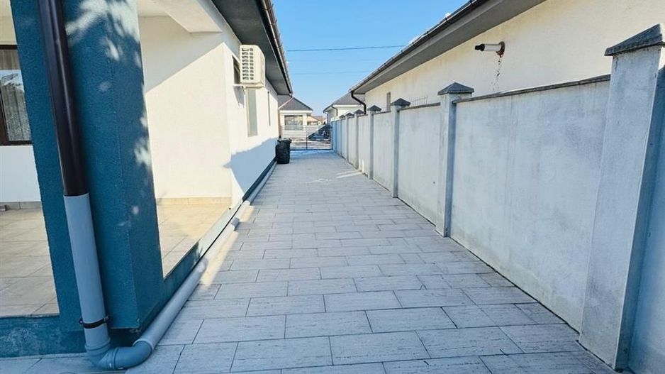 Casa Santandrei Plan Parter teren 501 mp - Poză 3