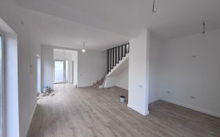 COM 0% Duplex cu 4 camere, panouri, pompe de caldura | Giroc - Poză 6