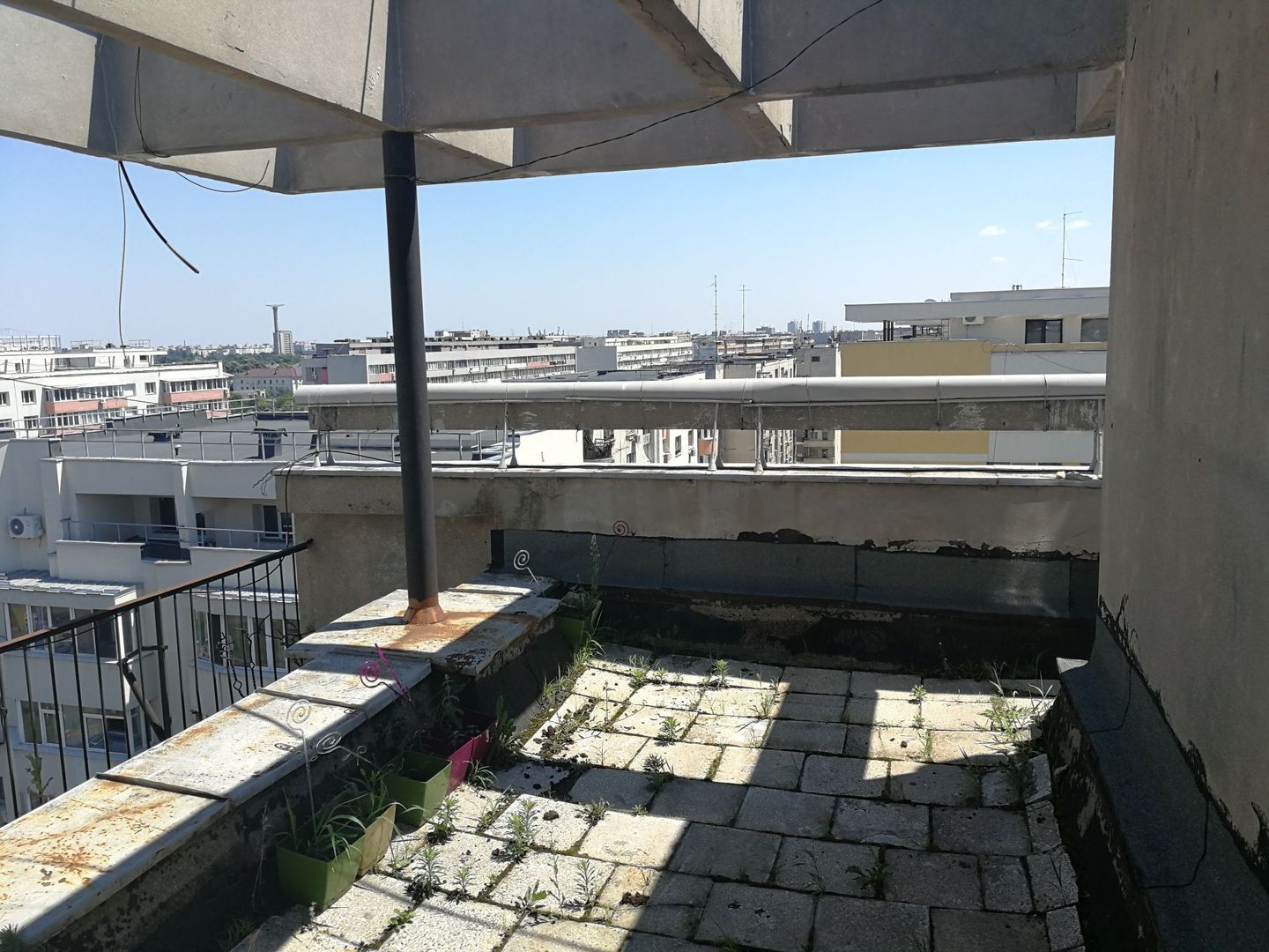 Garsoniera Piata Iancului Metrou Terasa 2 Holuri - Poză 3