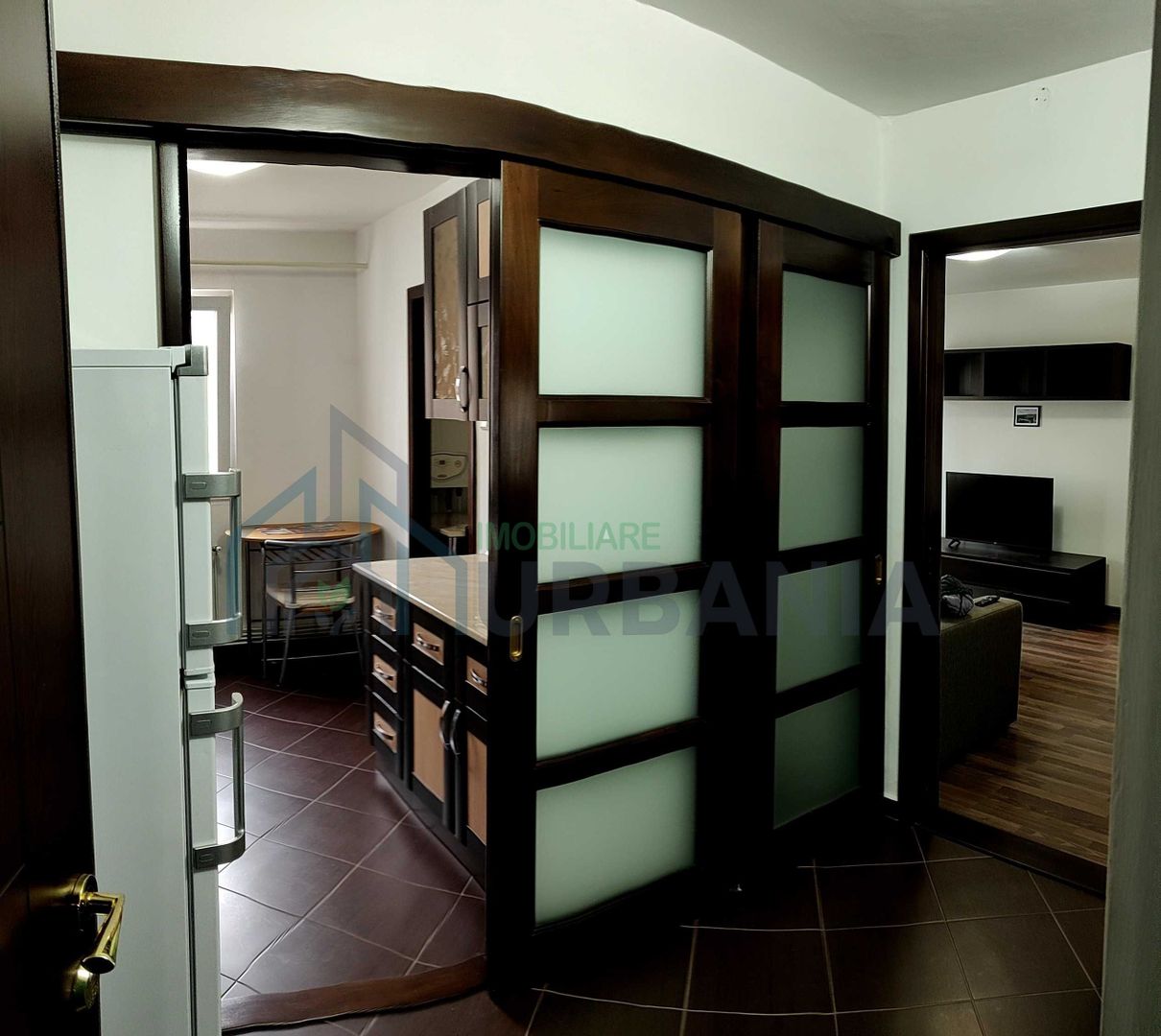 Apartament de inchiriat, Podu Ros, 2 camere, langa PALAS - Poză 1