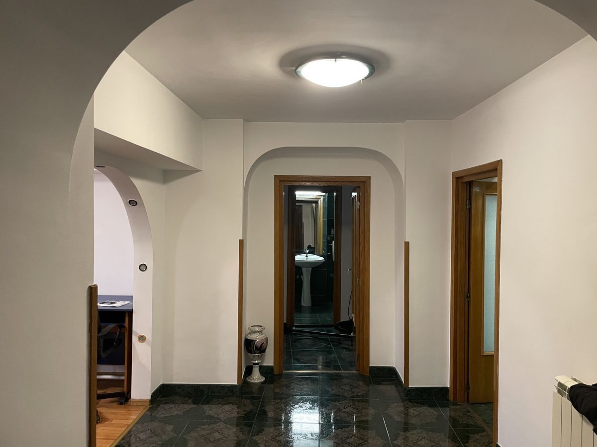 Inchiriere apartament 3 camere - Poză 13