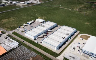 Parc industrial cu platformă betonată lângă A1 - Poză 11