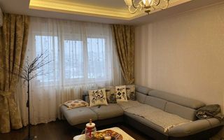 Apartament 3 camere de vanzare - Poză 1
