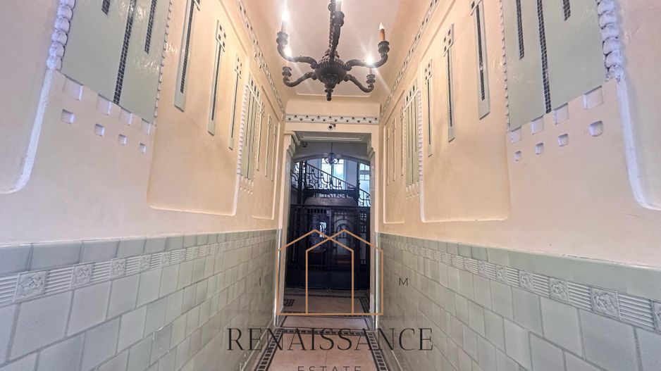 Piata Unirii 6 Camere | 400mp Etaj 3 | Palatul Bruck - renovat - Poză 4