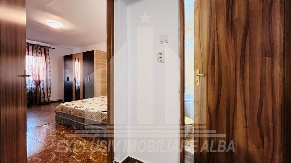 Apartament cu 3 camere decomandate, zona Prestige - Poză 1